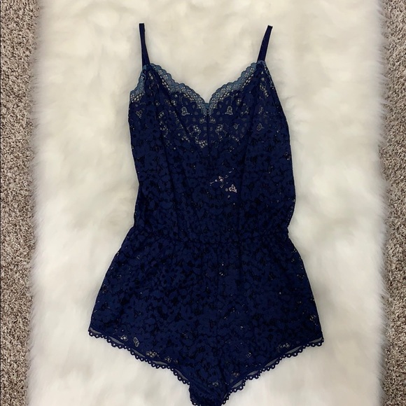 SALE Nwot Victorias secret romper - Picture 2 of 5
